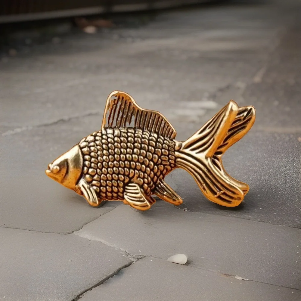 BG7-Miniature brass metal Fish animal figurine
